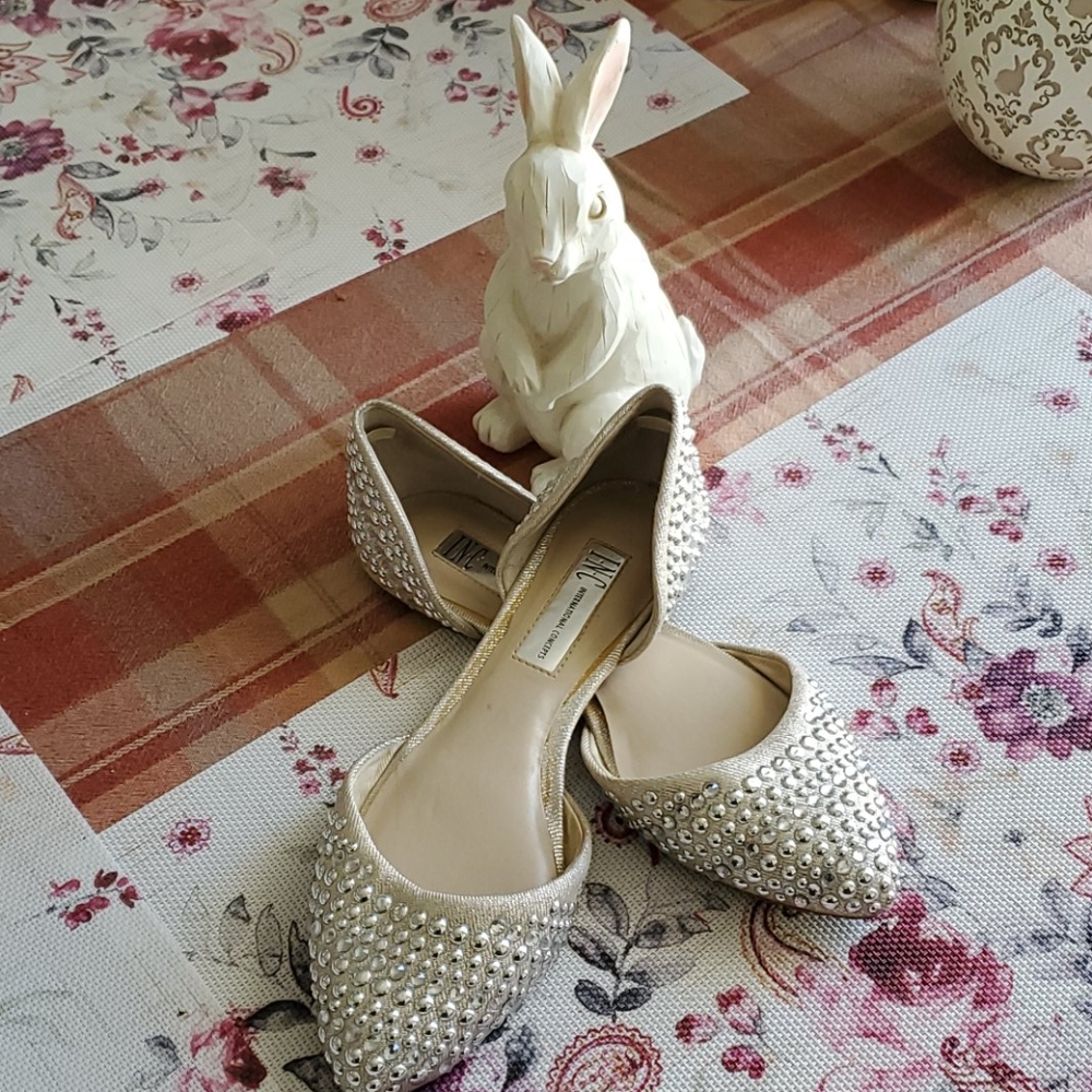 ‼🤍‼D'Orsay Gold Cream & Silver metallic flat sz 6 - Picture 2 of 6